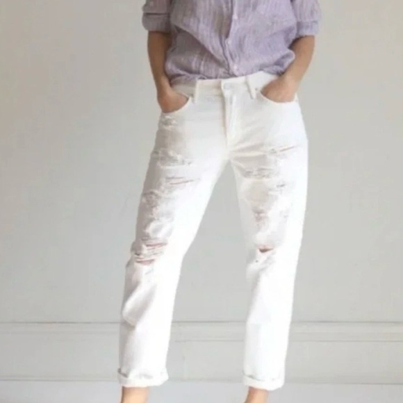 MOTHER the loosey distressed white jeans size 30